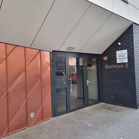 Apartament Skarbowa レシュノ エクステリア 写真
