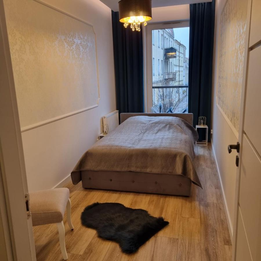 Apartament Skarbowa レシュノ エクステリア 写真