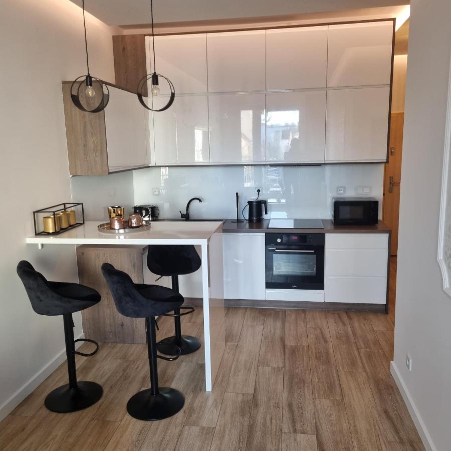 Apartament Skarbowa レシュノ エクステリア 写真