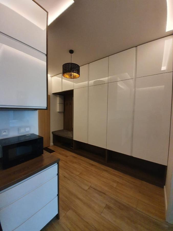 Apartament Skarbowa レシュノ エクステリア 写真